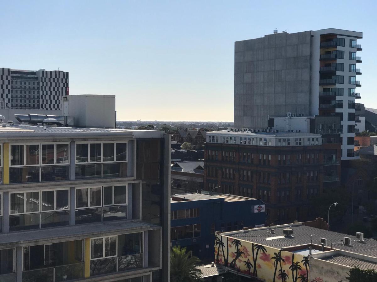 Tasha'S Apartments On Morphett Adelaide Exterior photo